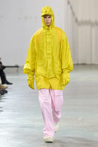 Look 40